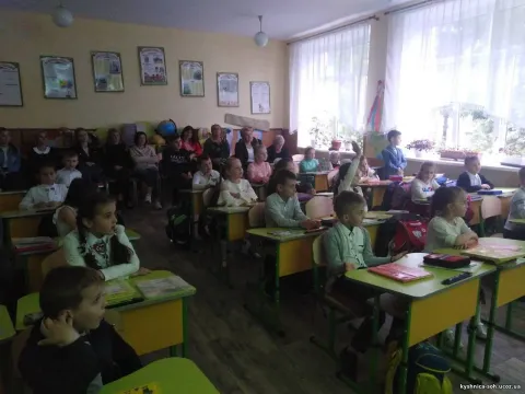 Фото 1 з 3: Свято англійського алфавіту