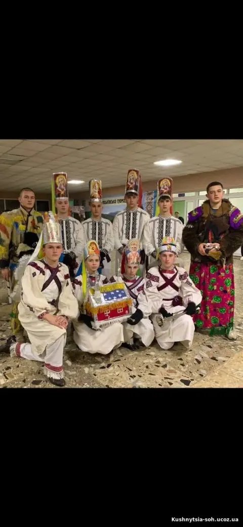 Фото 4 з 8: Фольклорний фестиваль "Витоки"