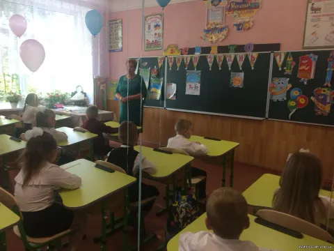 Фото 5 з 6: 1 вересня - День знань