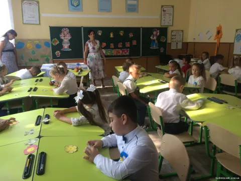 Фото 6 з 6: 1 вересня - День знань