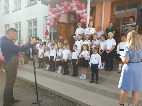 Фото 7 з 7: Свято "Першого дзвоника"